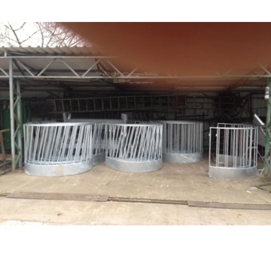 Juh körbála etető, ferde pálcás 1,4 méteres